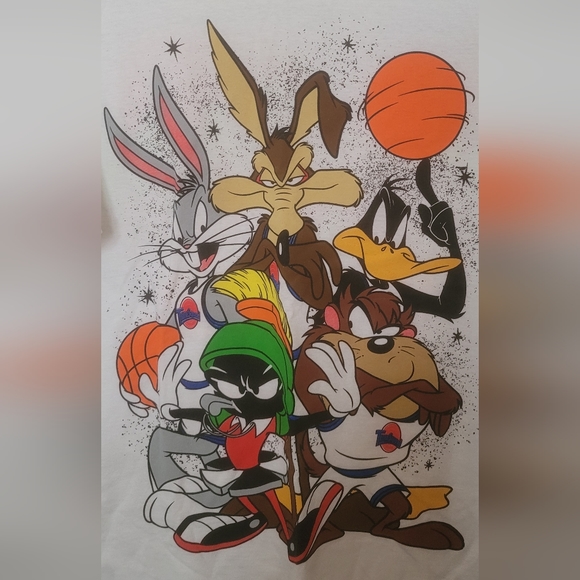 NWOT-Looney Tunes Tee Shirt - Picture 2 of 2